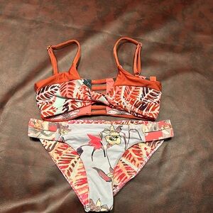 EUC maaji bikini. Medium
